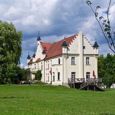 Gutshaus Penzlin Villa Meyenburg  Kültér fotó