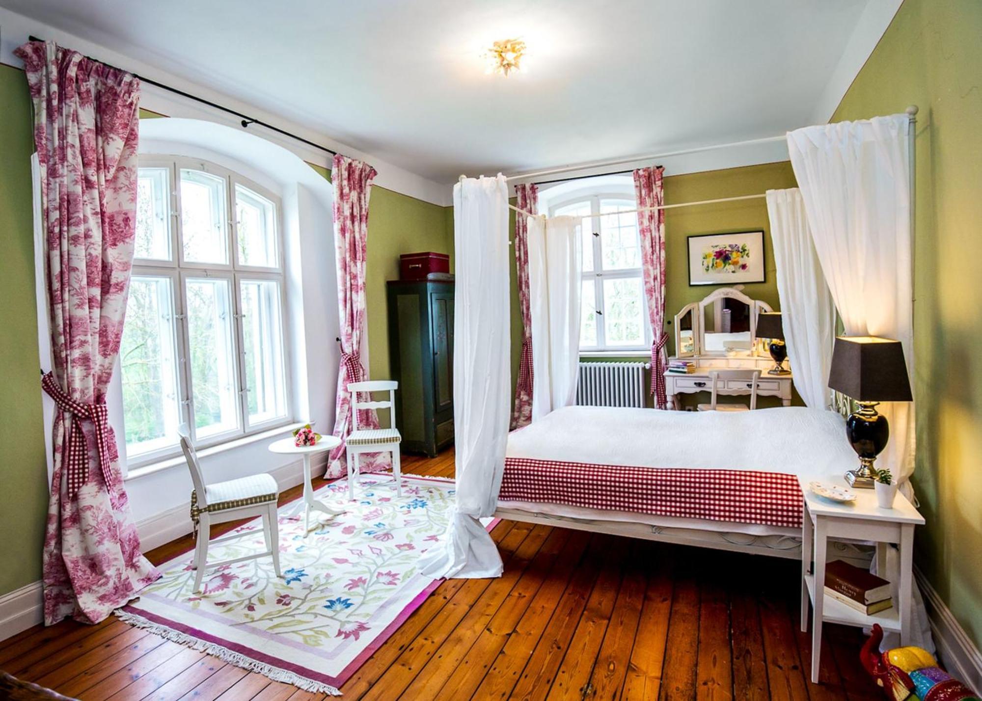 Gutshaus Penzlin Villa Meyenburg  Kültér fotó
